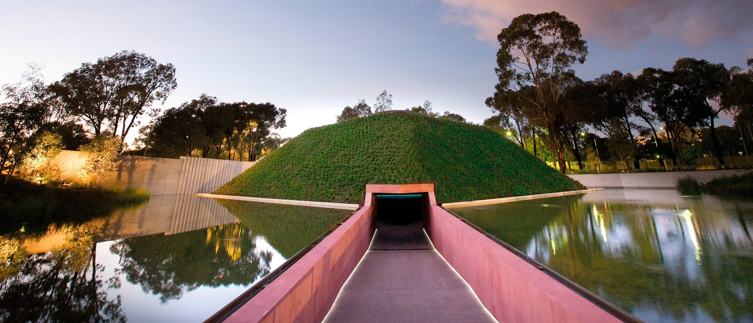 McGregor Coxall. Artwork von James Turrell „Within Without“. Foto: John Gollings